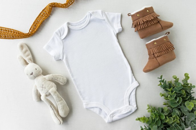 Як відкрити інтернет-магазин з продажу дитячого одягу оптом